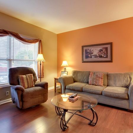 Parkway Condo About Walk To Island In Pigeon Forge! Exterior foto